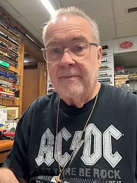 Jcaspen online show from May 5, 2026, 12:46 pm