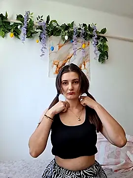 Snapshot of Nika_aa chatting on April 5, 2026, 11:29 am Nika aa online show from April 5, 2026, 11:29 am