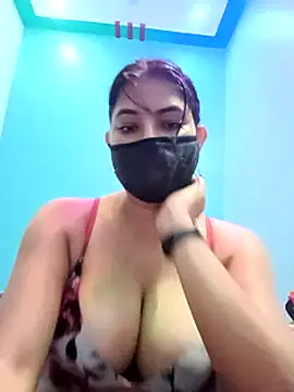 Hot radhaji online show from July 7, 2026, 6:58 am