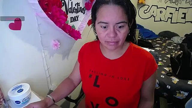 Miss  kendra  online show from June 27, 2026, 11:26 am
