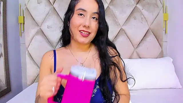Snapshot of GabyParker_ chatting on April 18, 2026, 12:09 pm GabyParker online show from April 18, 2026, 12:09 pm
