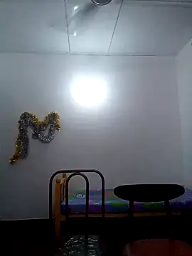 Snapshot of Expose_Queen chatting on July 11, 2026, 5:48 pm Expose Queen online show from July 11, 2026, 5:48 pm