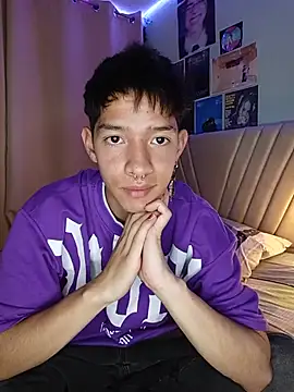 heyy noah11 online show from July 14, 2026, 12:24 am