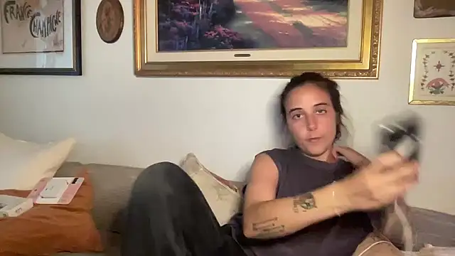 lill daddysgirl online show from June 7, 2026, 2:27 am