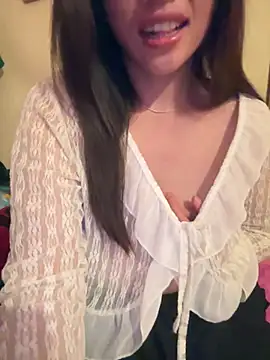 Snapshot of -Paige- chatting on May 2, 2026, 12:26 am -Paige- online show from May 2, 2026, 12:26 am