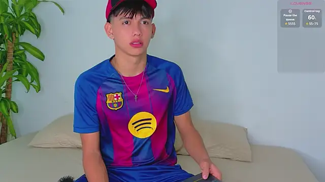 Axel Cody  online show from July 9, 2026, 2:32 pm