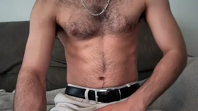 Snapshot of yournextguy chatting on June 17, 2026, 11:01 am yournextguy online show from June 17, 2026, 11:01 am