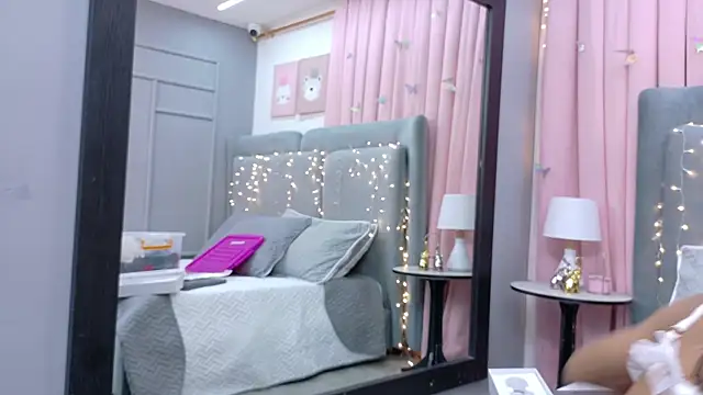 NaughtyHally  online show from May 23, 2026, 4:39 am