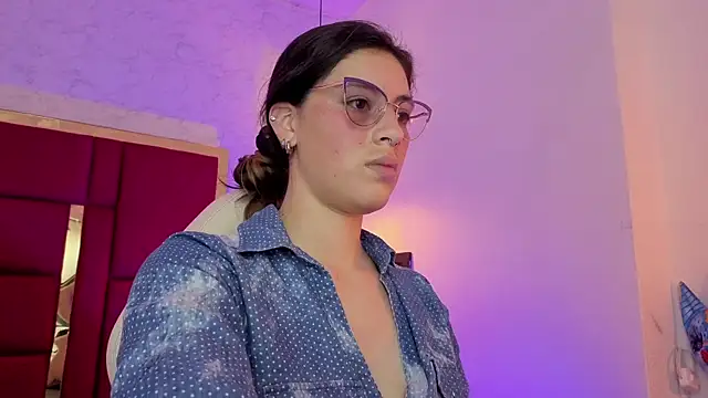 moon winy online show from July 27, 2026, 11:39 am