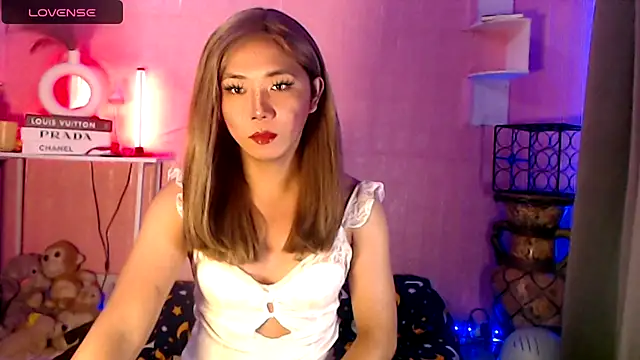 Katesy12 online show from June 14, 2026, 9:28 pm
