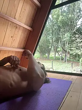 Snapshot of caiiobahia chatting on February 12, 2026, 1:28 pm caiiobahia online show from February 12, 2026, 1:28 pm