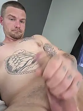 DadDDick925 online show from June 10, 2026, 4:28 pm
