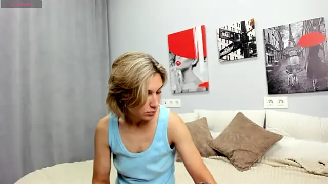 Tenderly Sophie online show from July 15, 2026, 1:11 am