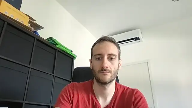 LukaShyGuy online show from May 30, 2026, 8:22 am