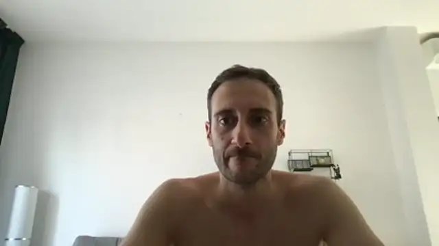 LukaShyGuy online show from June 1, 2026, 4:52 pm
