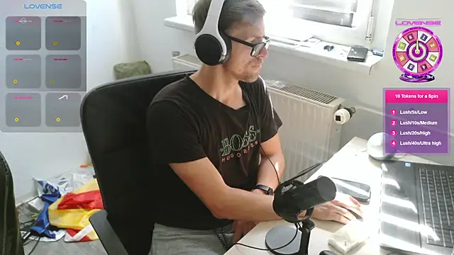 StephPra94 online show from August 3, 2026, 1:05 pm