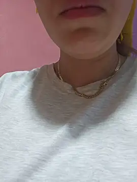 Sexy-girl online show from May 27, 2026, 12:18 am