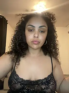 CaramelCarmenxox online show from April 7, 2026, 9:48 pm