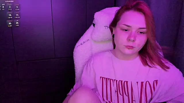 sophia lix online show from July 4, 2026, 8:15 pm