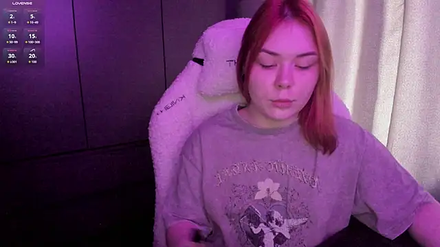 sophia lix online show from July 17, 2026, 1:12 am