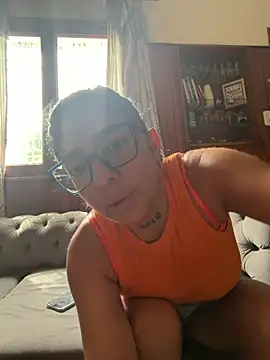 Snapshot of solmorochia chatting on March 13, 2026, 4:57 pm solmorochia online show from March 13, 2026, 4:57 pm