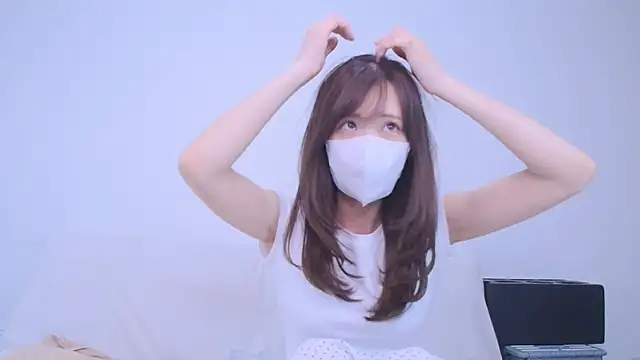 Snapshot of Minami_jjjj chatting on May 30, 2026, 8:11 am Minami jjjj online show from May 30, 2026, 8:11 am