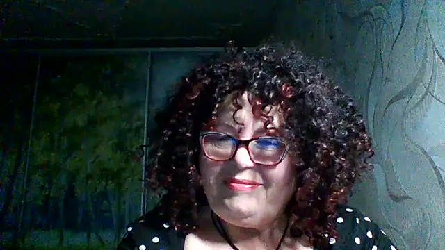 Snapshot of Milaniya606 chatting on May 12, 2026, 5:15 am Milaniya606 online show from May 12, 2026, 5:15 am