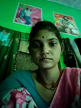 Snapshot of Jooli_cuty chatting on July 4, 2026, 2:18 am Jooli cuty online show from July 4, 2026, 2:18 am