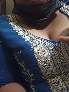 Mathi cam online show from June 14, 2026, 4:09 pm