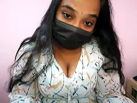 Mathi cam online show from June 18, 2026, 4:24 am