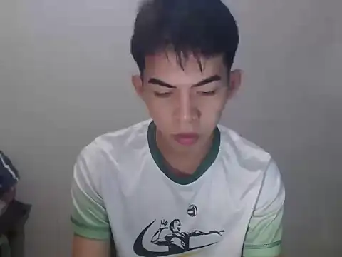 Urhotsilverboy online show from July 10, 2026, 3:36 pm
