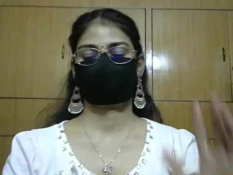 Fairy Pie online show from July 7, 2026, 8:02 pm