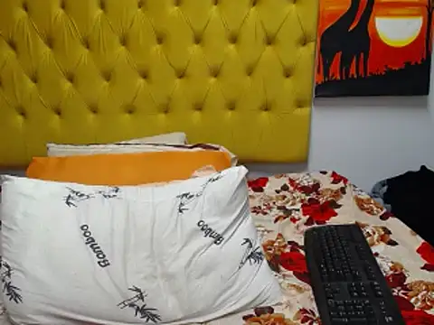 JuiceLips88 online show from June 24, 2026, 3:22 pm