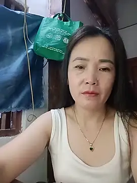 Feeling-hot online show from May 26, 2026, 3:13 am