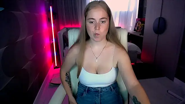 Kate Moan online show from July 10, 2026, 5:23 am
