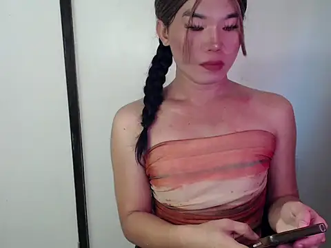 dazzlingcarol online show from June 12, 2026, 4:22 am