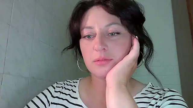 MelinaAx online show from July 31, 2026, 7:02 pm