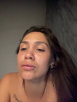 carolsapequinha online show from July 11, 2026, 3:53 am