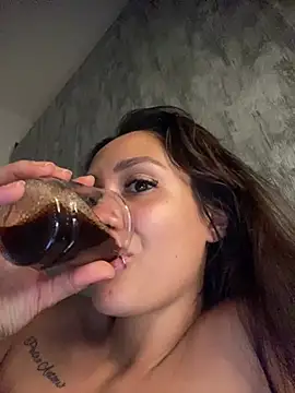 carolsapequinha online show from July 14, 2026, 3:33 am