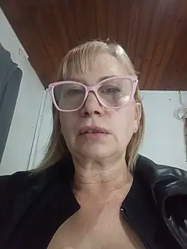 SexyMilf1211 online show from July 19, 2026, 2:54 pm