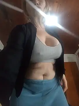 SexyMilf1211 online show from July 20, 2026, 10:50 am
