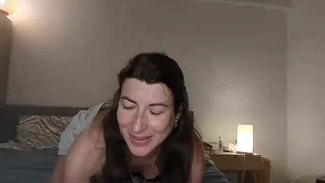 Jo LieLive online show from June 1, 2026, 7:15 pm