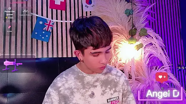 Angeldust19 online show from July 4, 2026, 3:40 pm