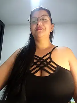 CelesteAlvarez1989 online show from July 7, 2026, 5:54 am