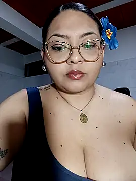 Snapshot of Anna_Lucia88 chatting on June 13, 2026, 6:11 am Anna Lucia88 online show from June 13, 2026, 6:11 am