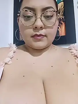 Snapshot of Anna_Lucia88 chatting on July 10, 2026, 8:29 am Anna Lucia88 online show from July 10, 2026, 8:29 am