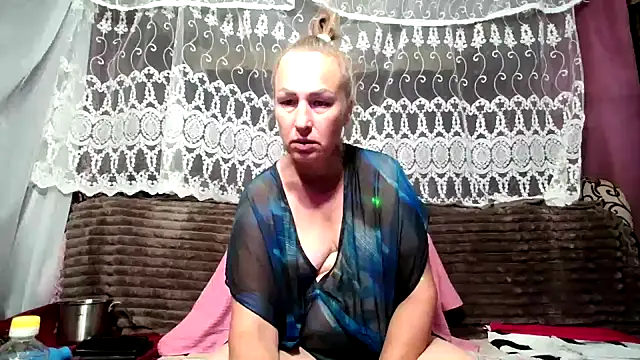 Snapshot of Kissingyouu chatting on June 27, 2026, 3:33 am Kissingyouu online show from June 27, 2026, 3:33 am