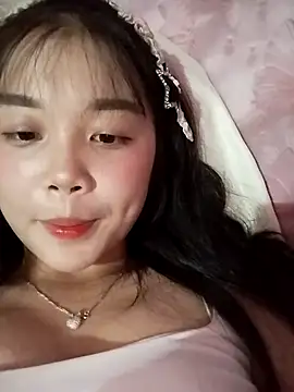 Baa-bee22 online show from August 5, 2026, 5:43 am