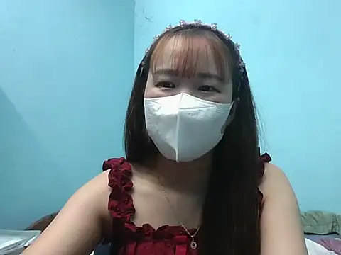 LinhChi09 online show from June 8, 2026, 10:48 am