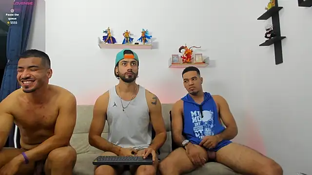 heteros curious online show from July 27, 2026, 11:56 pm